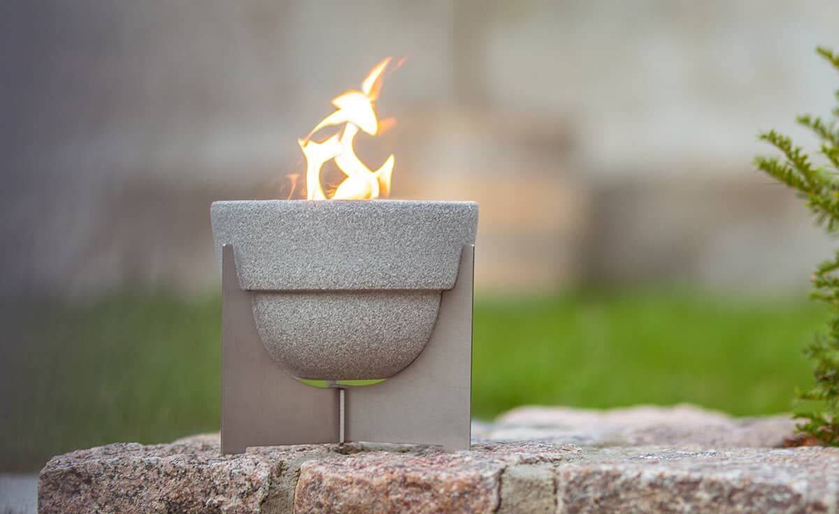 DENK Keramik Schmelzfeuer Outdoor L Granicium mit Fuß aus Edelstahl | SLG von DENK Keramik