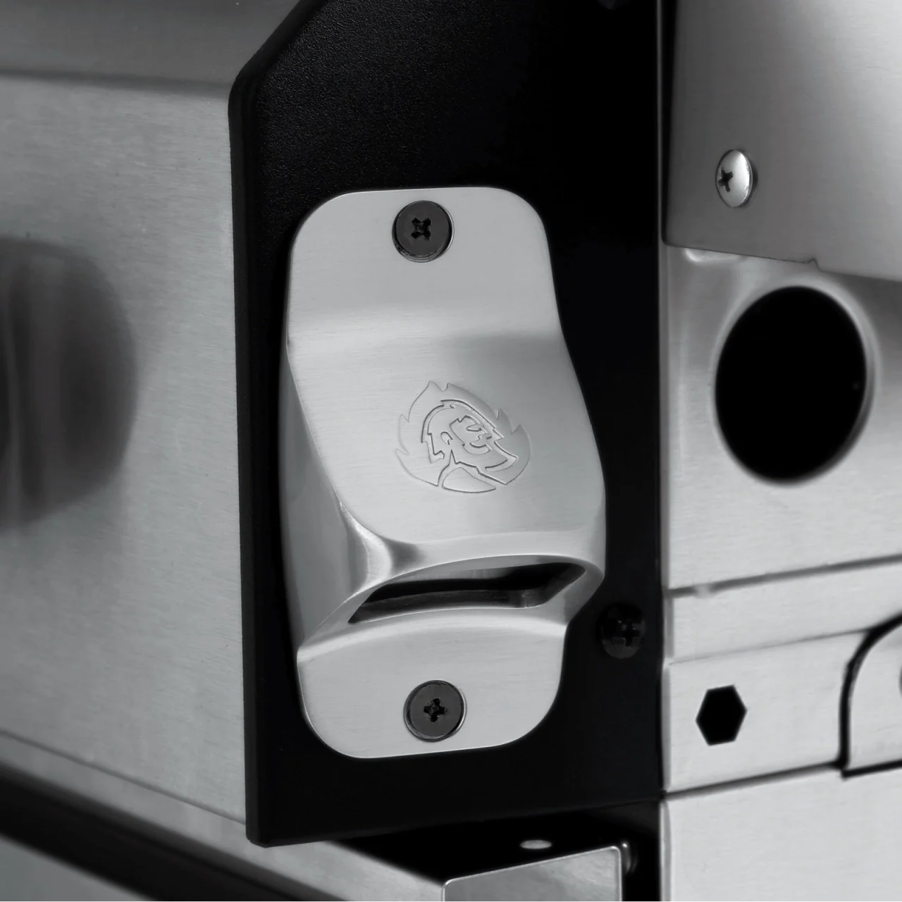 BURNHARD FRED Jr. Deluxe Gasgrill 2-Brenner in der Farbe Edelstahl mit Gusseisenrost von BURNHARD